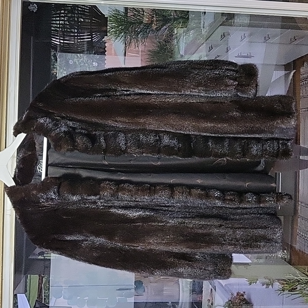 Mink fur coat, mid lengh